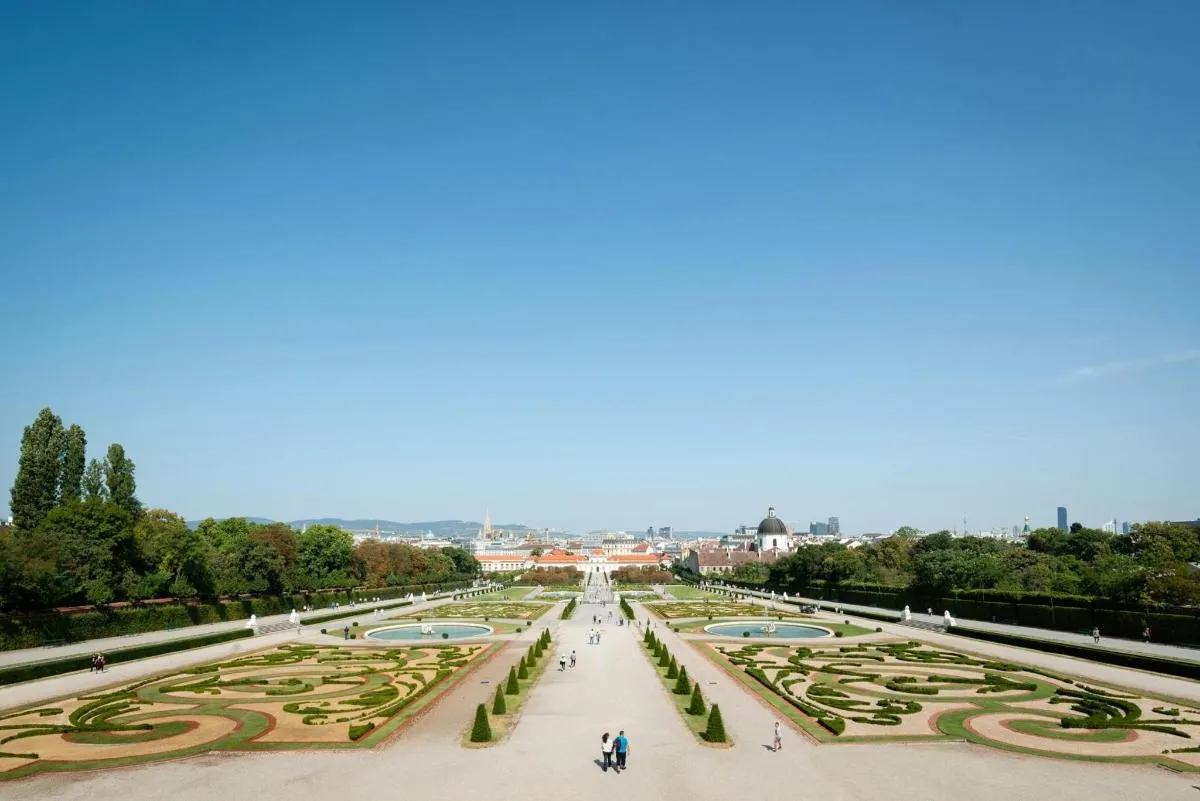 Image 0 of Admission to the Upper Belvedere