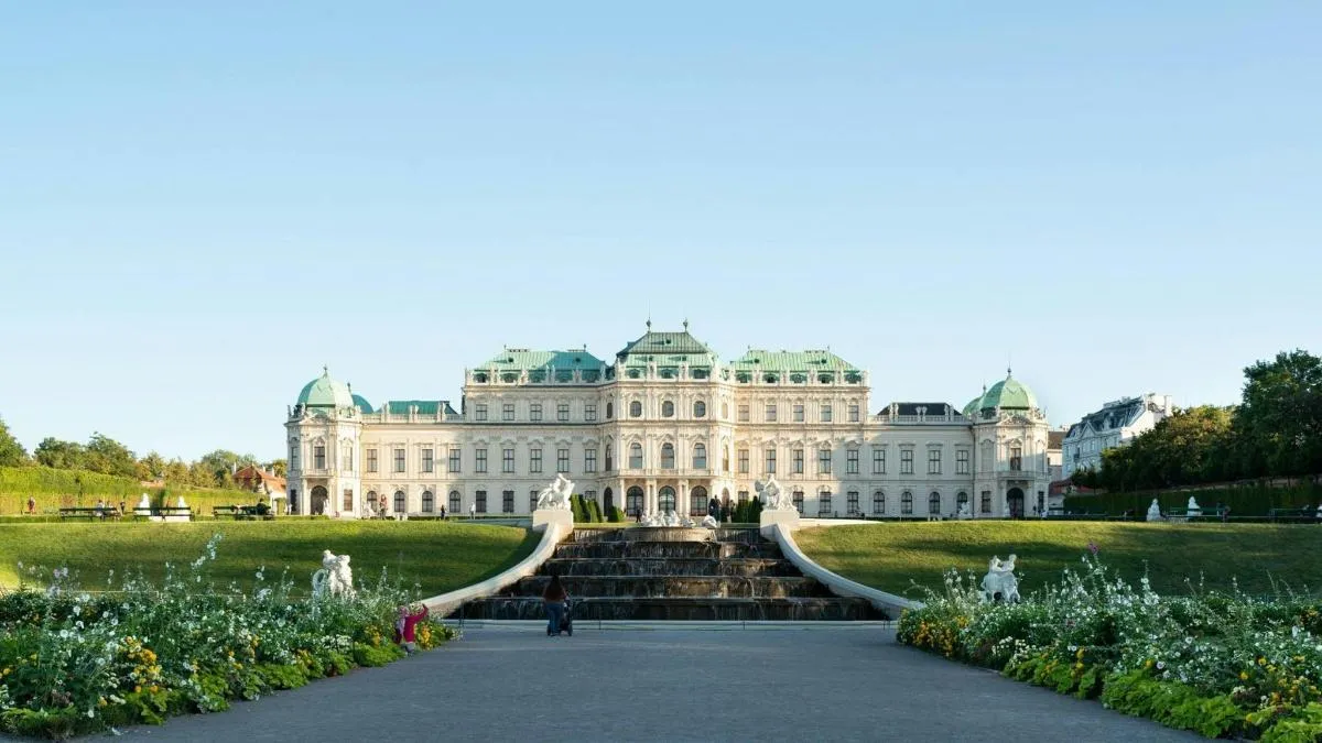 Image 2 of Admission to the Upper Belvedere