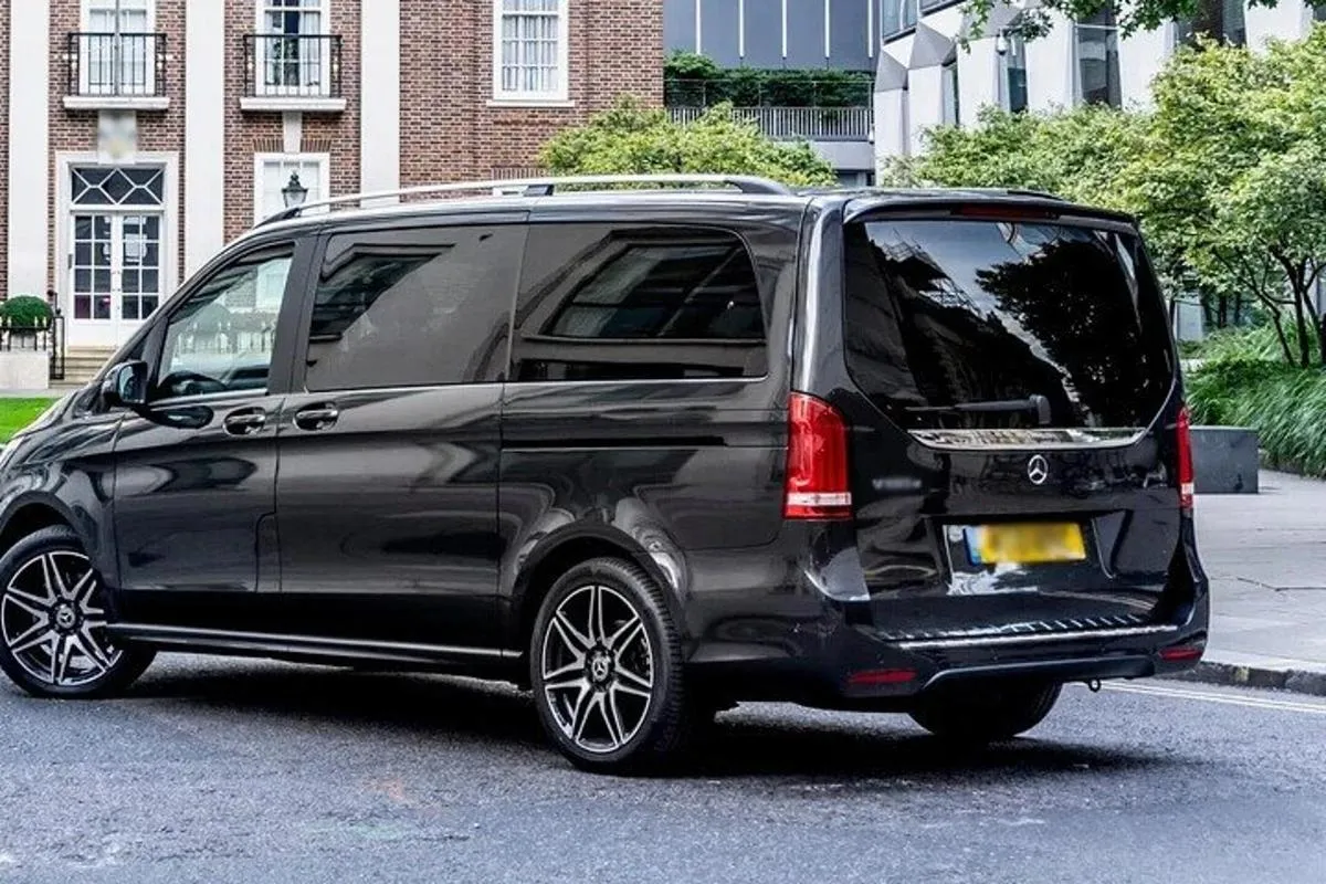 Image 2 of Departure by Private Minivan from Vienna to Vienna Airport VIE