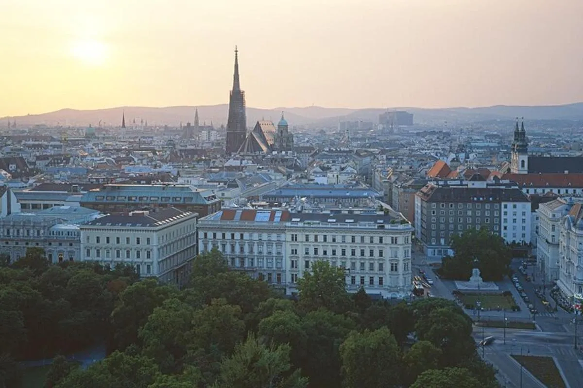 Image 4 of Exclusive Vienna Old Town Highlights Walking Tour (max. 6 persons)