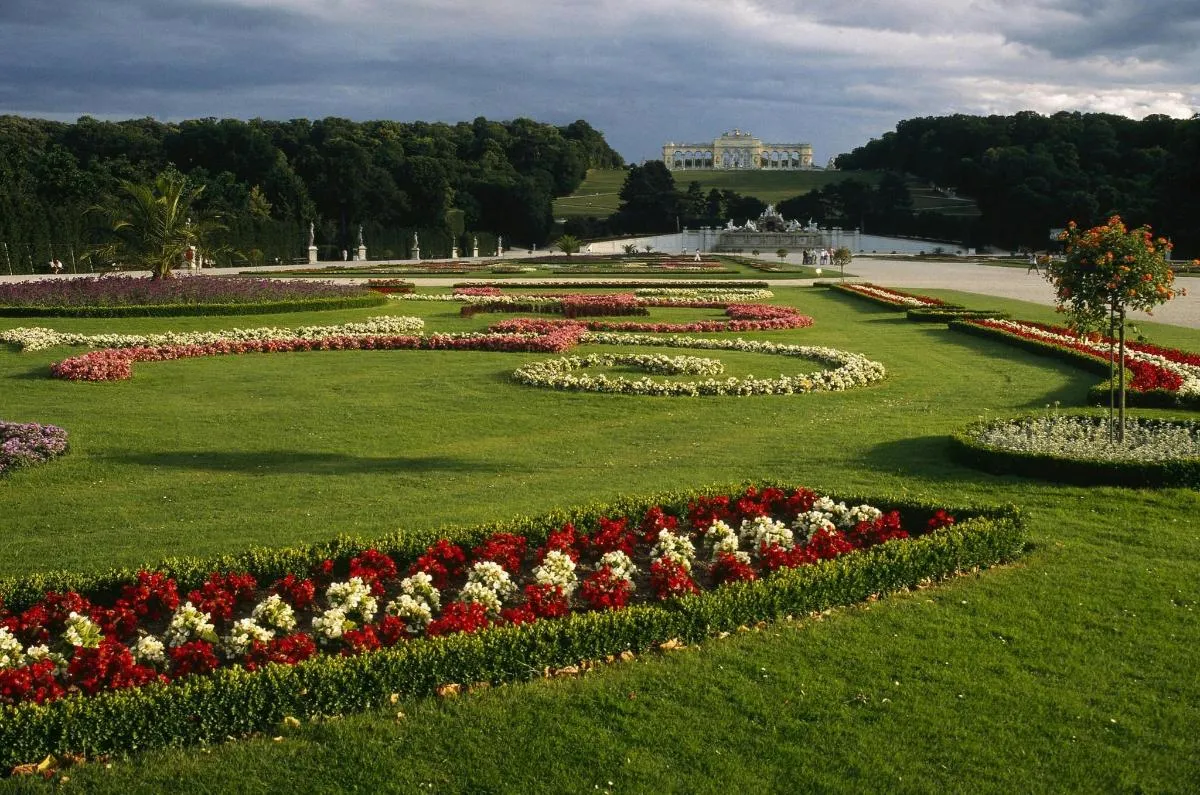 Image 0 of Guided Tour of Schönbrunn Palace