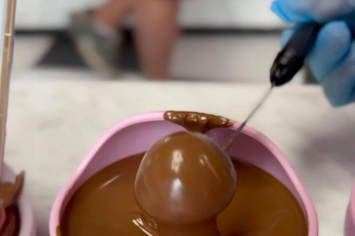 Image 6 of Mozart Kugel Workshop in Chocolate Museum Vienna BO-YO