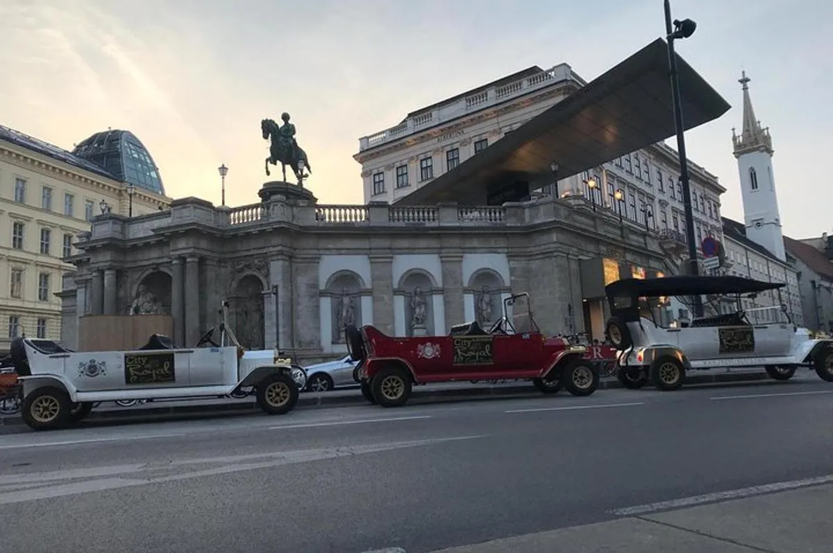 Image 6 of Oldtimer Tour Vienna Gold Tour