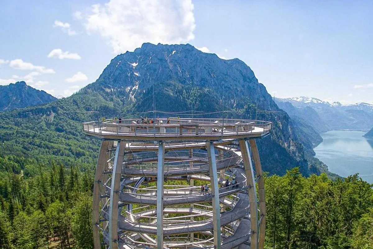 Private Guided Tour from Vienna to Hallstatt with Cable Car & Treetop in Gmunden