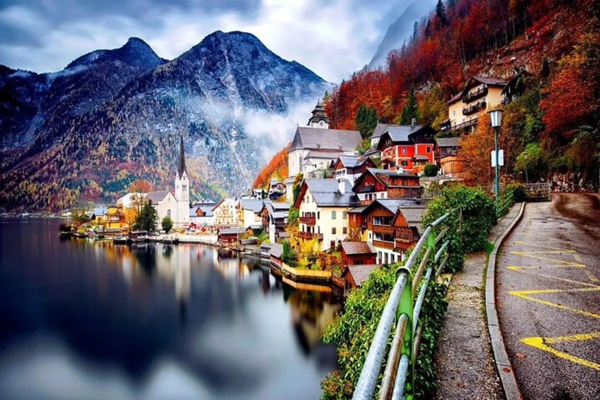 Image 4 of Private Perfect One Day Guided Tour from Vienna to Hallstatt and Salzburg