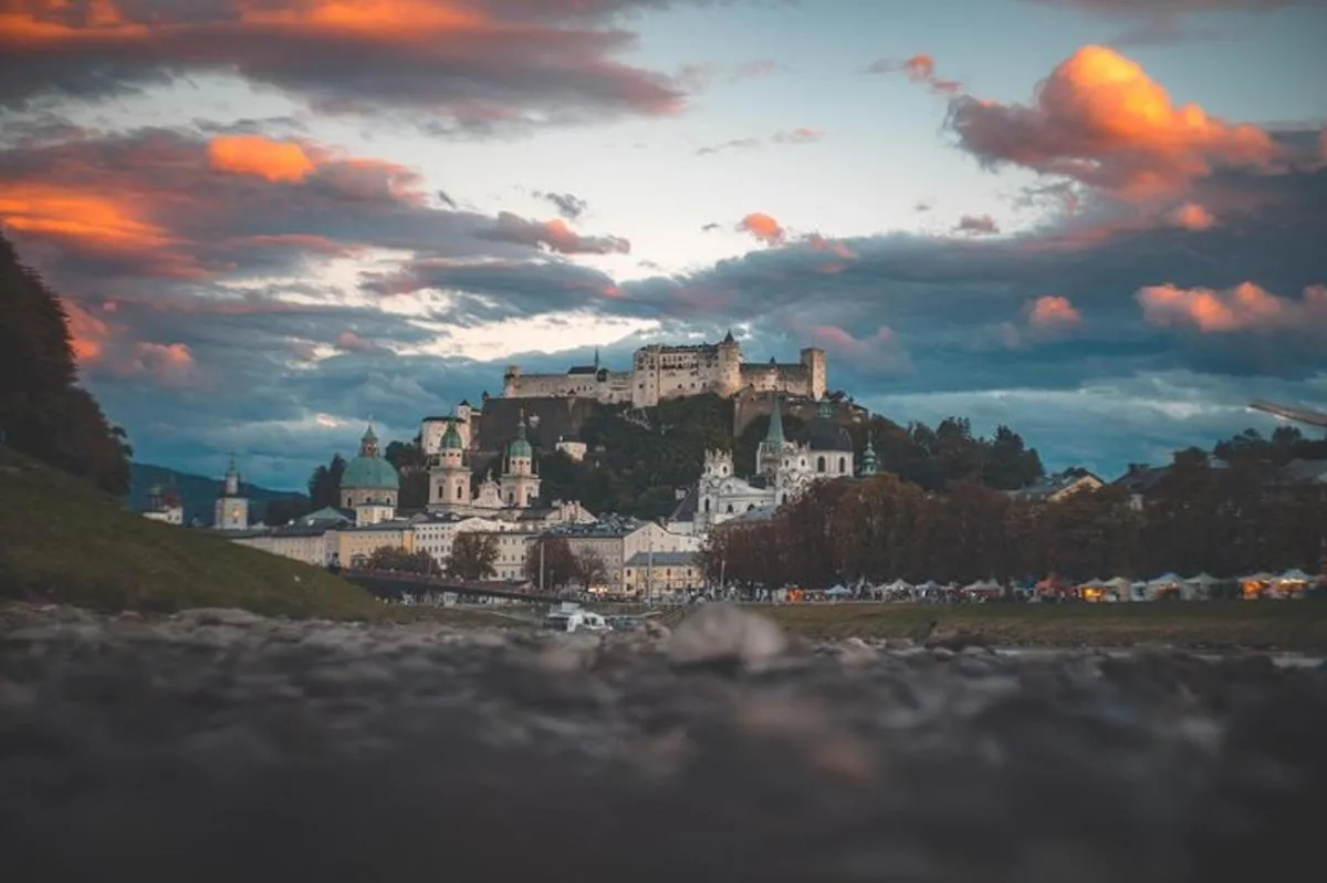 Private Scenic Transfer from Vienna to Salzburg with 4h of Sightseeing