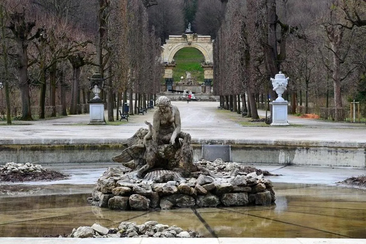 Image 3 of Private Schönbrunn Palace and Gardens Tour