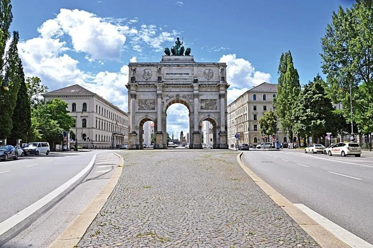 Image 4 of Private Transfer from Vienna to Munich with 2 hours for sightseeing