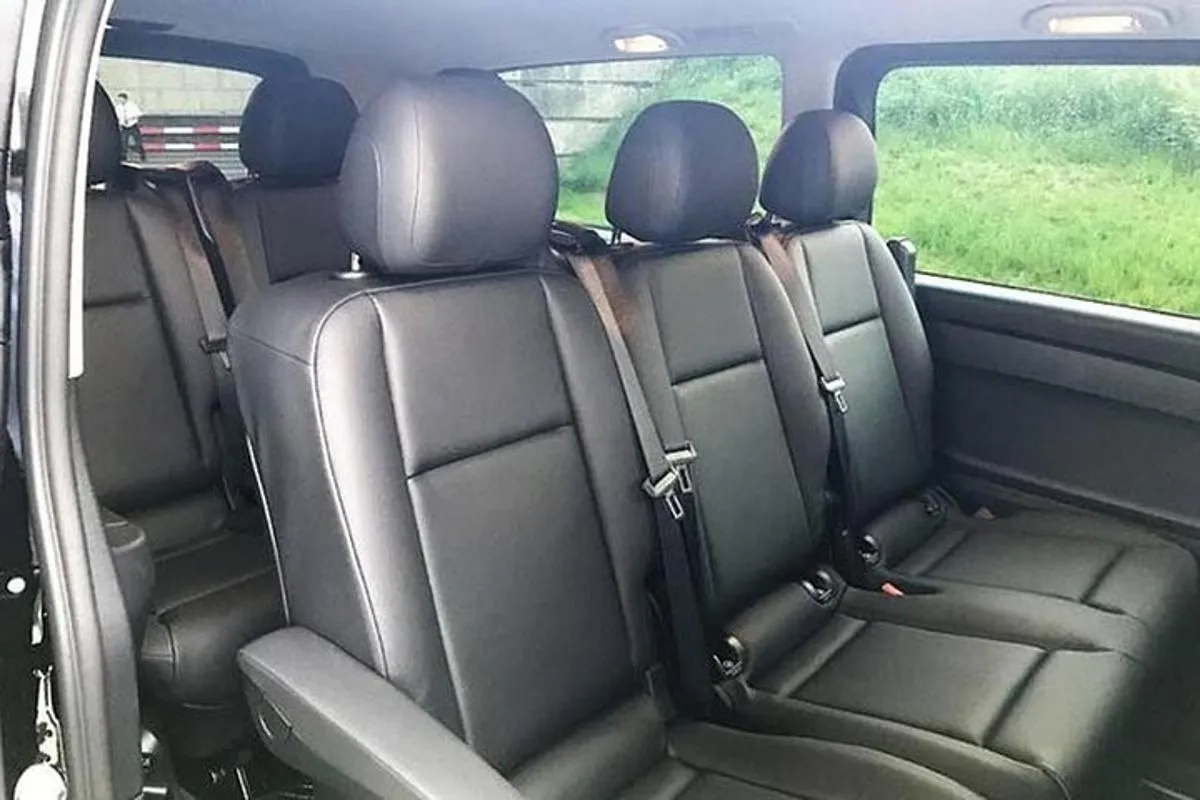 Image 3 of Private airport transfer in Vienna for up to 8 people in minibus