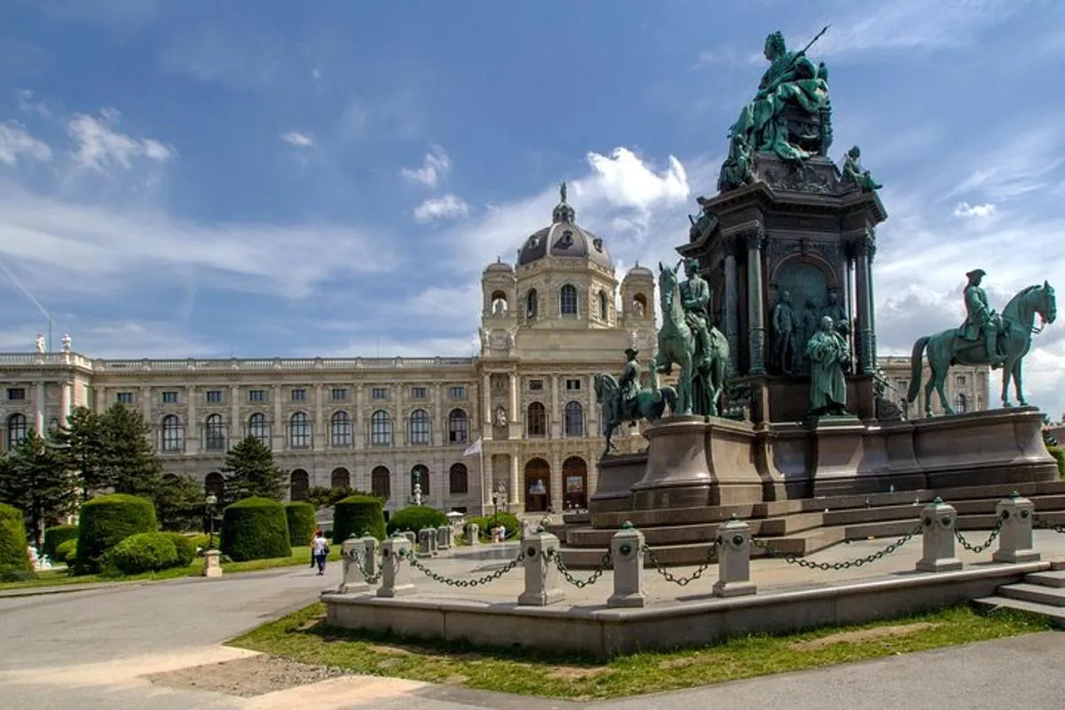 Image 2 of Vienna Like a Local: Customized Private Tour