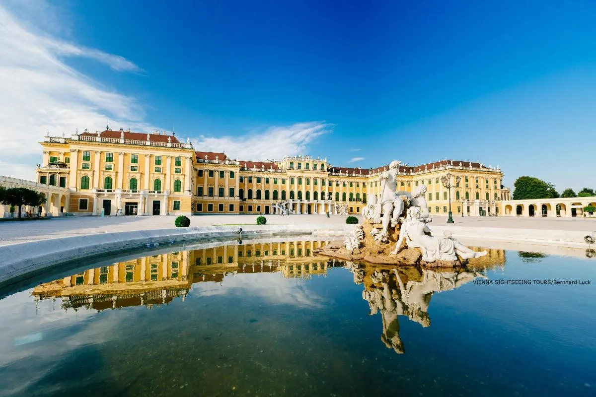 Image 0 of Vienna Morning Bus Tour with Schönbrunn Palace