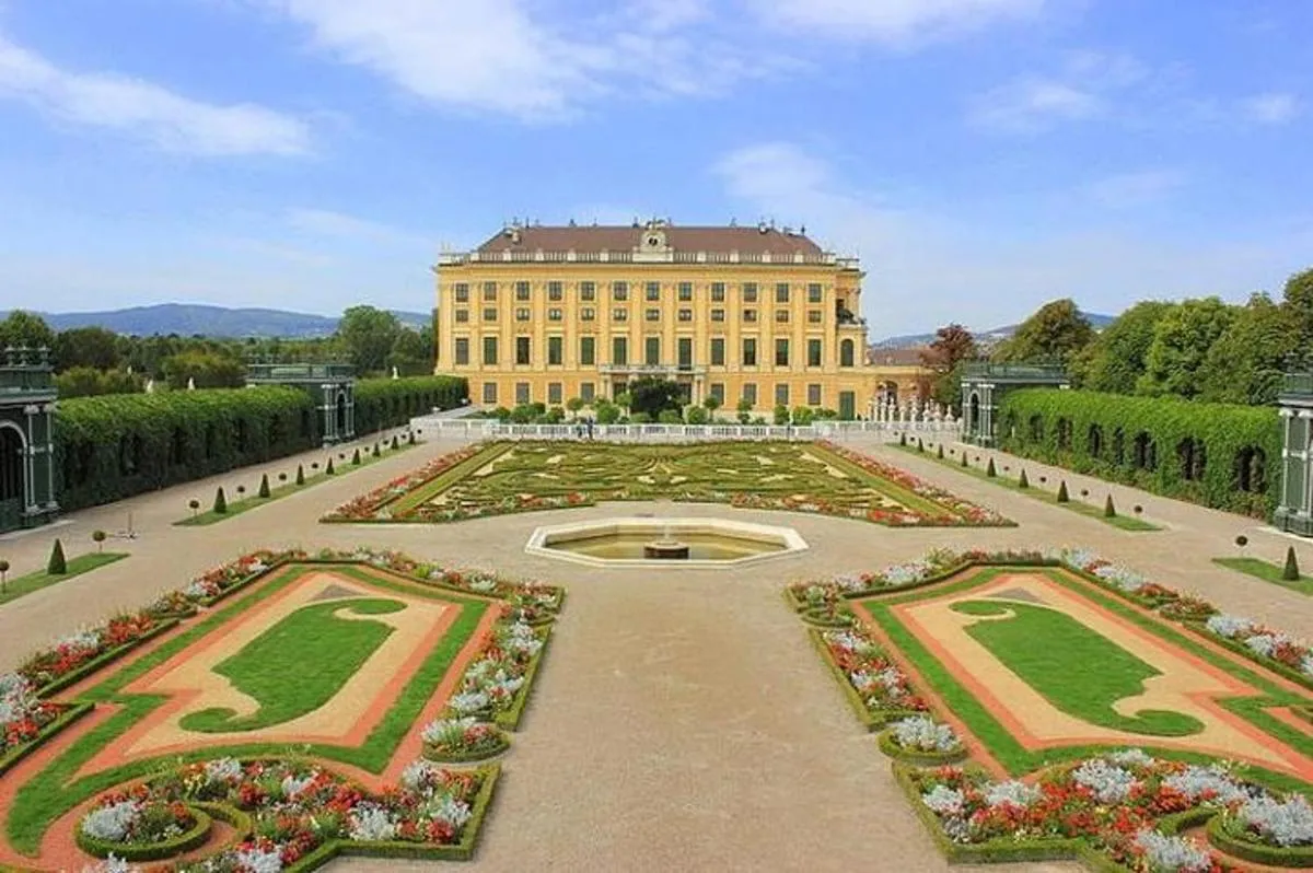 Image 1 of Vienna Private Transfer from Vienna Airport to City centre