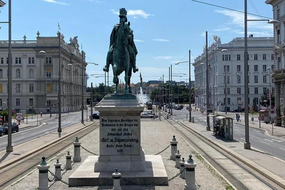 Image 4 of Vienna Secrets Walking Tour to Backyards and Mysterious Locations