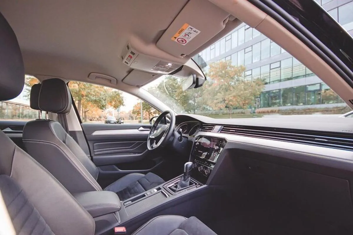 Image 3 of Vienna to Prague – Private Transfer by LIMOUSINE 3+1pax