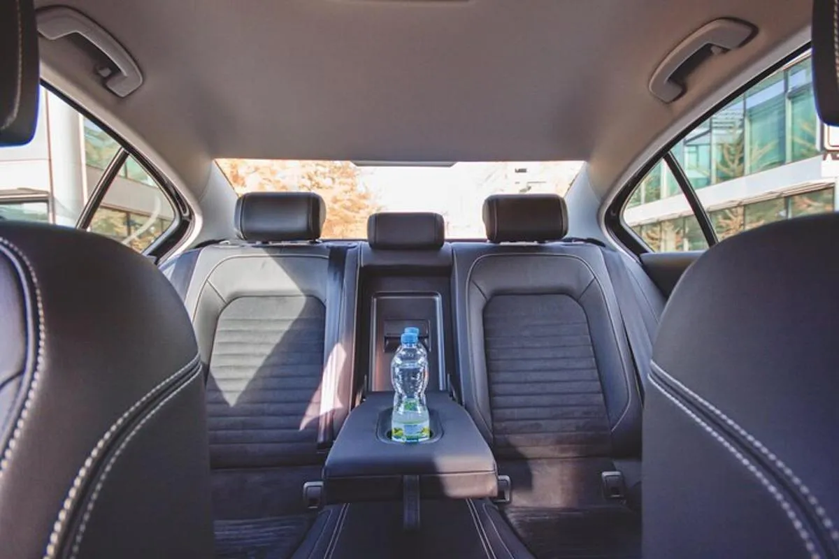 Image 4 of Vienna to Prague – Private Transfer by LIMOUSINE 3+1pax