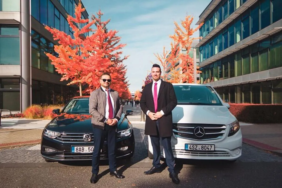 Image 5 of Vienna to Prague – Private Transfer by LIMOUSINE 3+1pax