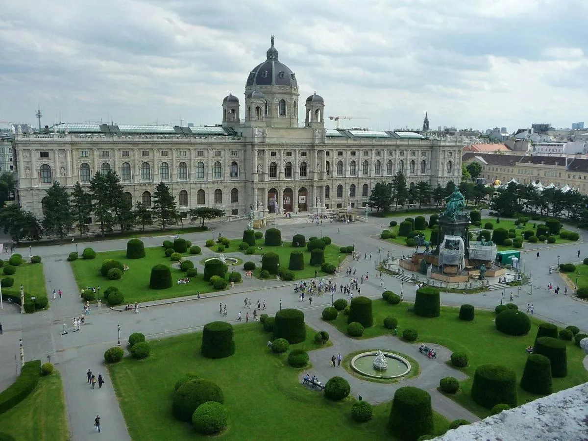 Walking Tour of Vienna with a Historian
