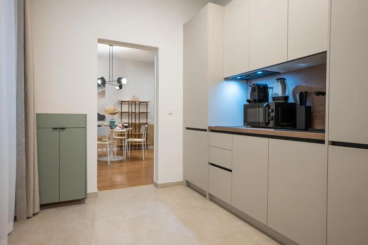 42 m2 central bright apartment with a terrace - 3