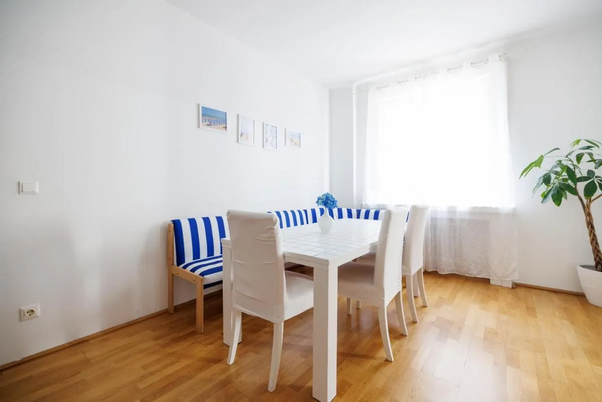 Apartment France | Operastreet - 3