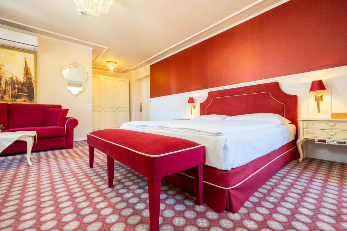 Aviano Boutique Hotel - 2