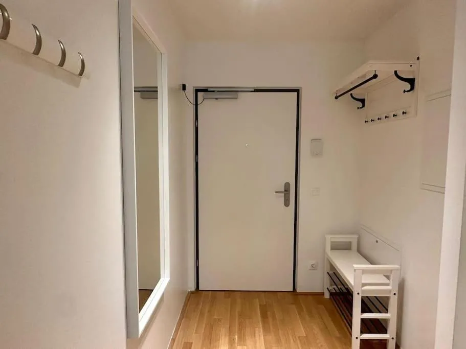 Balcony Apartment I 50 m² I Near City Center - 3