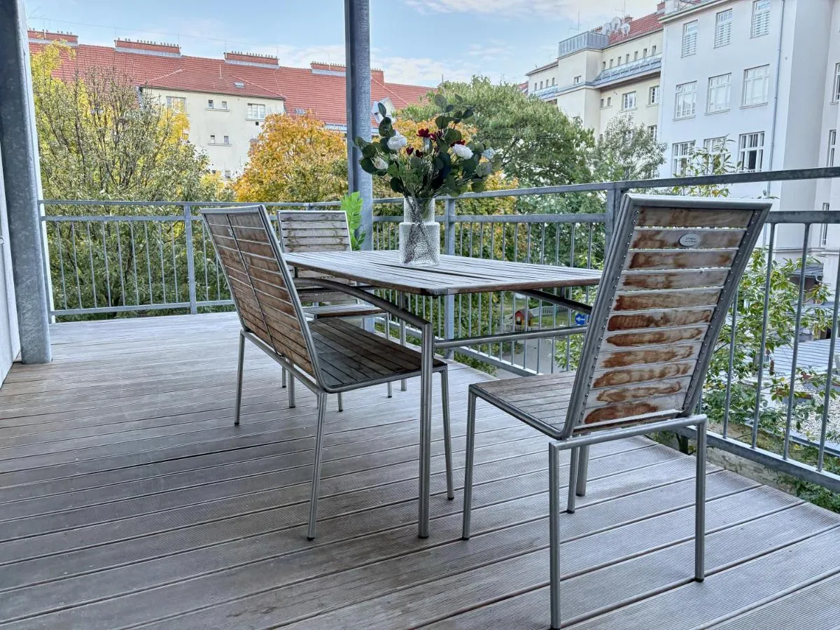 Balkon I Close to S-Bahn I 5 Minutes to Mall - 2
