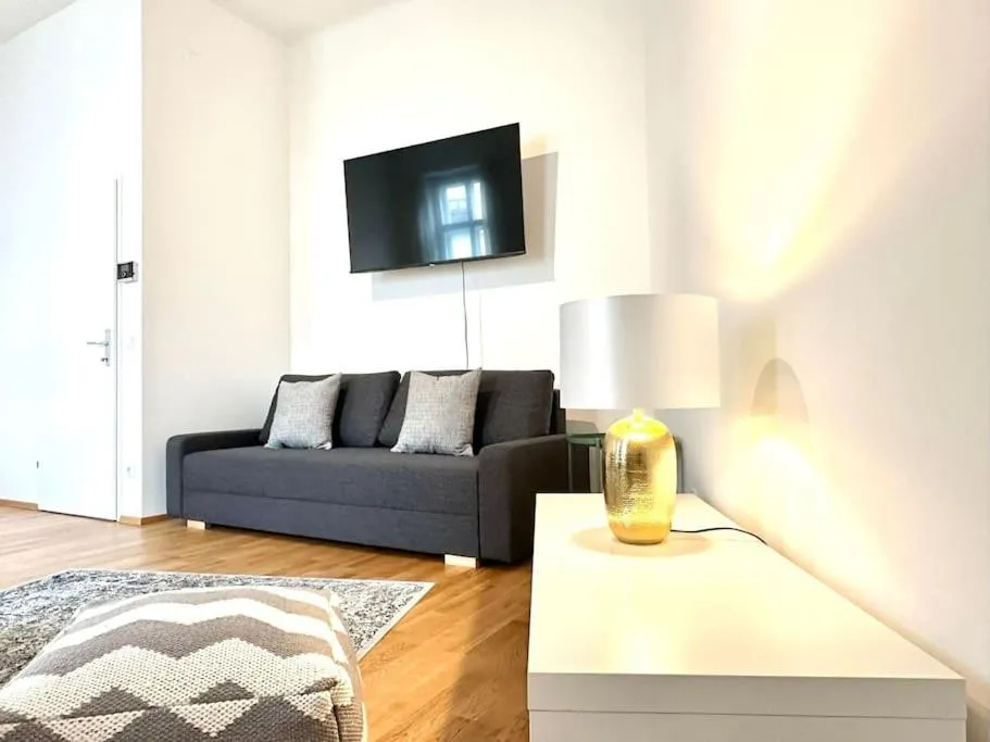 Beautiful Apartment Top Location - 3