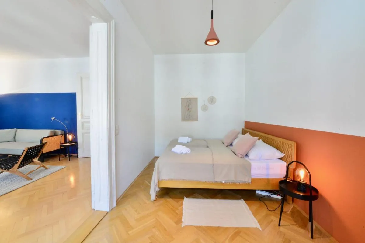 Beautiful Flat Next to Karlskirche - 3