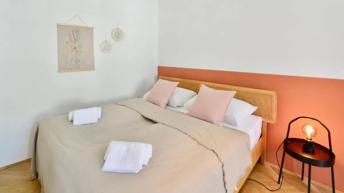 Beautiful Flat Next to Karlskirche - 2