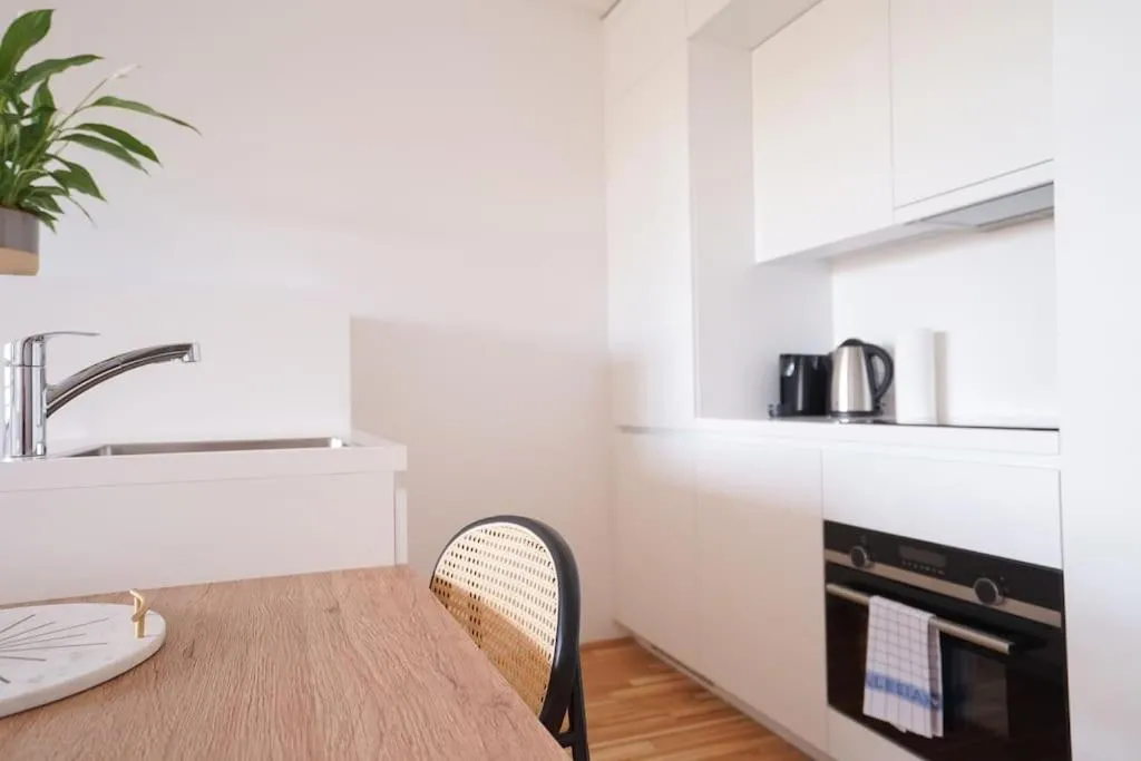 Bright & Wonderful Apartment at Oberlaa Therme - 2
