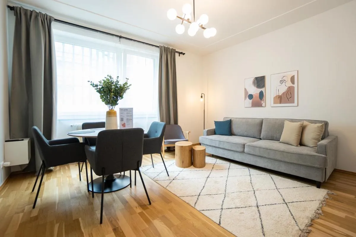 Bright stylish apartment in a top location - 2