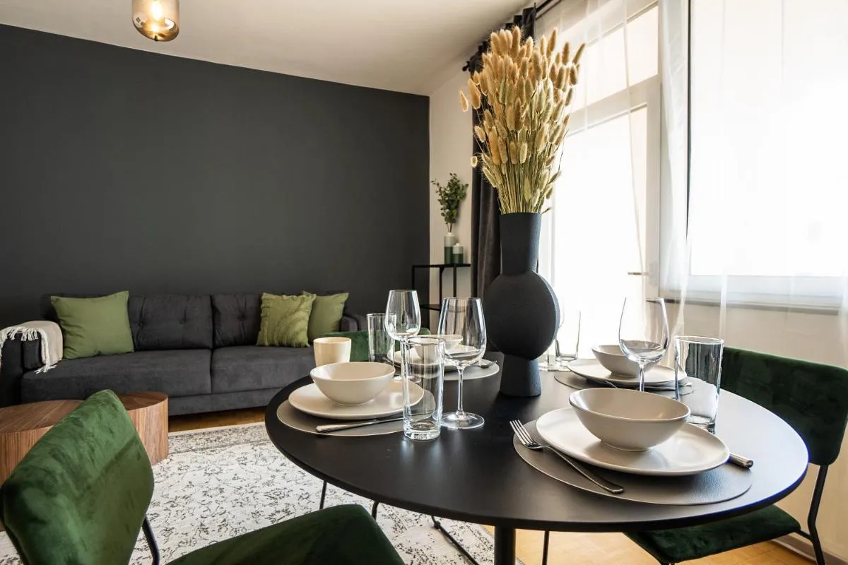 Bright stylish apartment with a huge terrace in a top location - 2