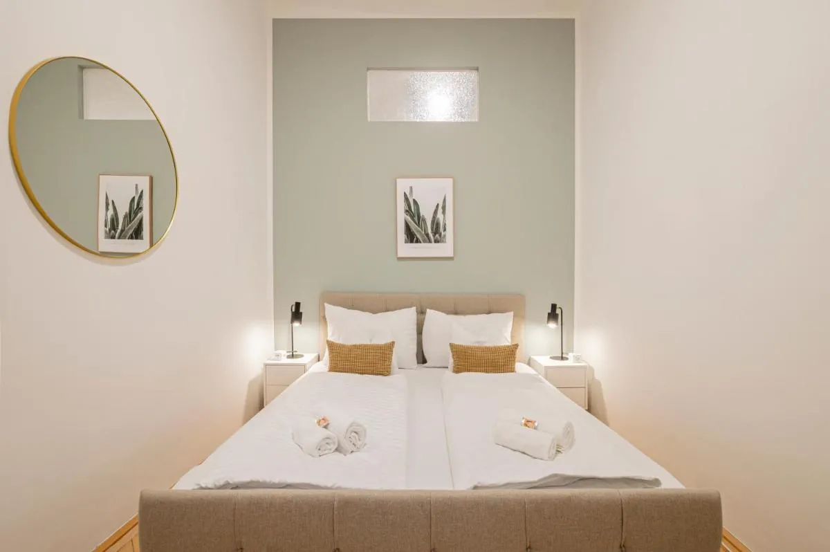 Charming APT perfect for 4-6 tram, self-checkin - 2