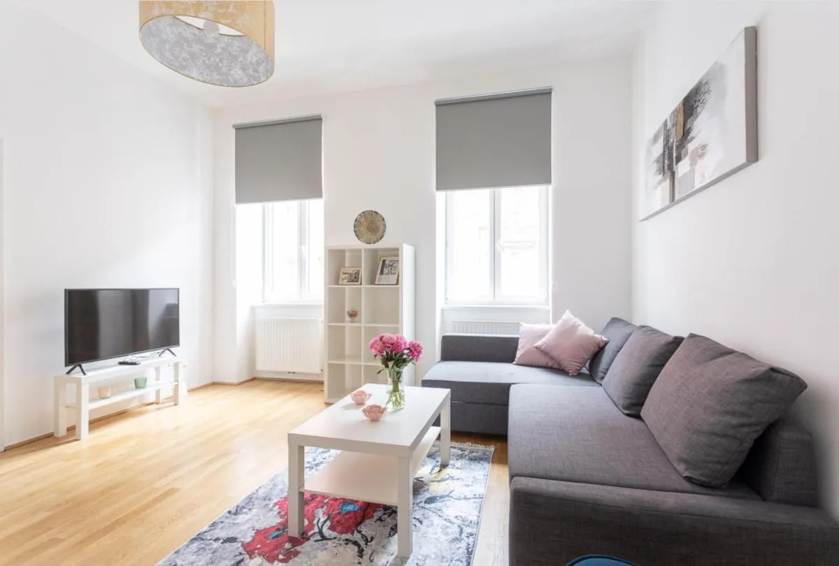 Charming Flat & Balcony near CentralStation Apt 5 - 3