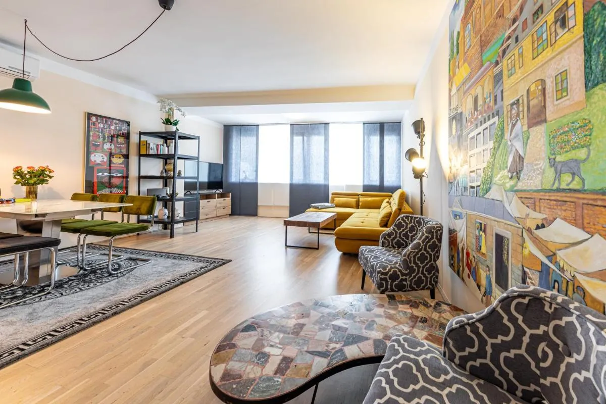 Christian Apartments Oper – contactless check in - 2