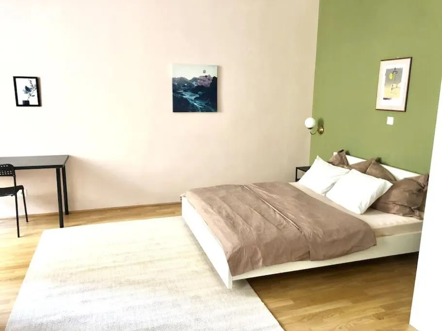 City Centre – Best location, big & new 110 m2 apt