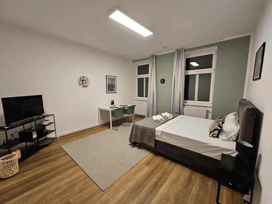 Comfort-Suite 10 min to Center - 2
