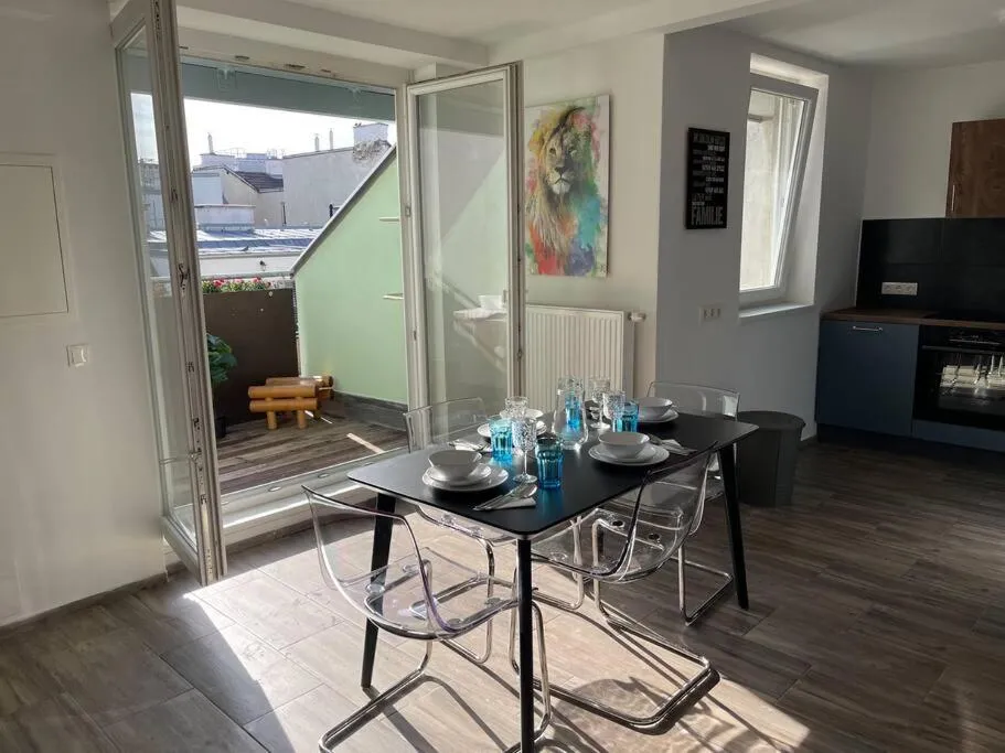 Dachgeschoss für 4 mit Terrasse - 3