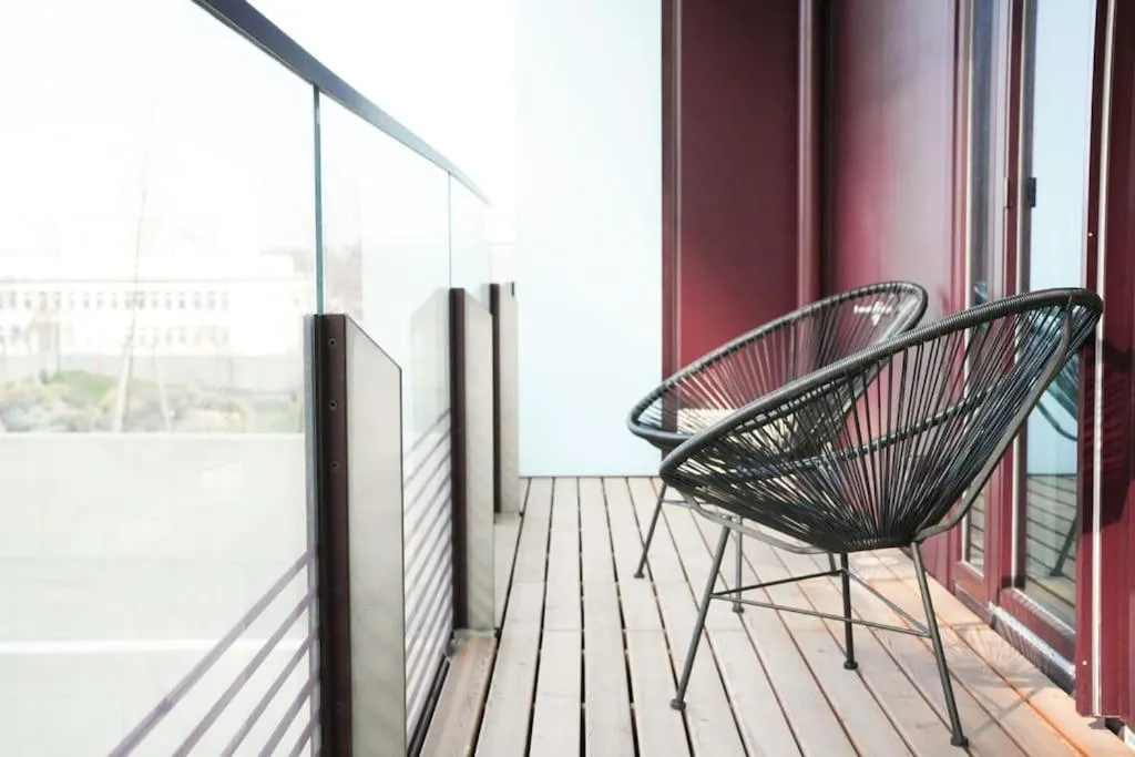 Exclusive Condo with Pool and Terrace - 3