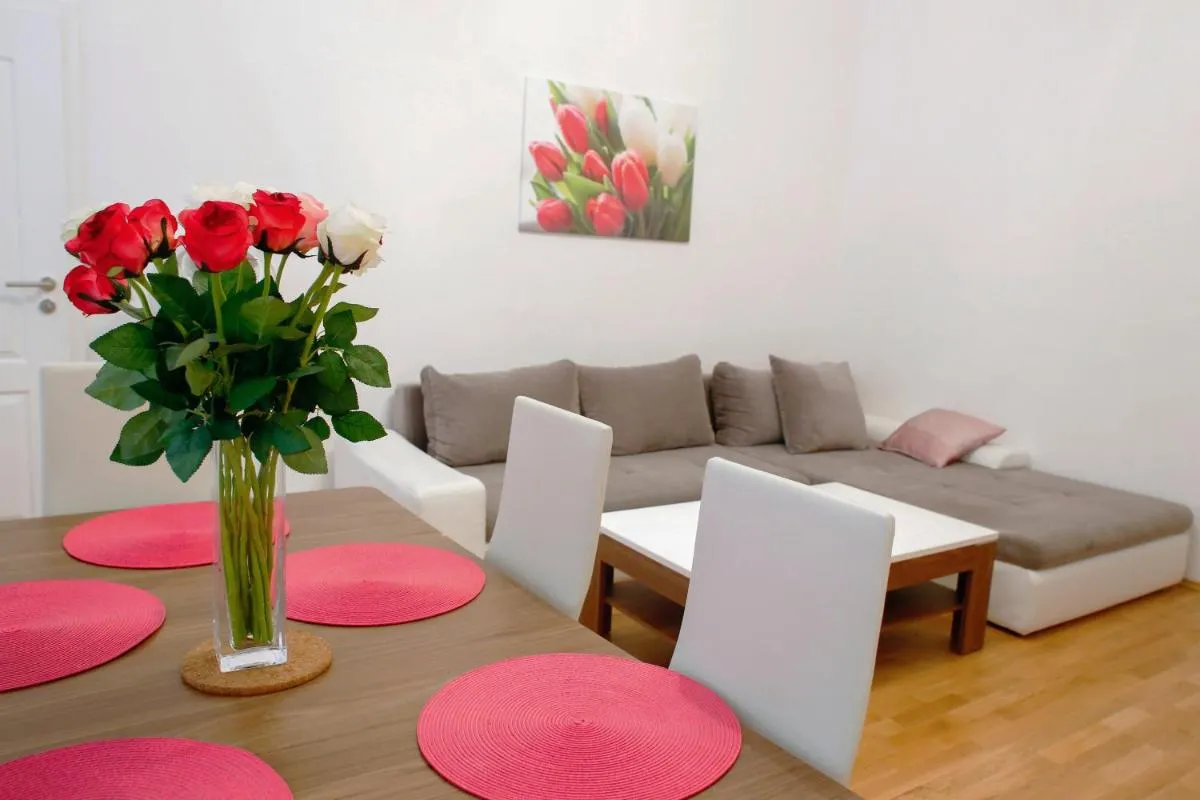 Exclusive Vienna Apartment - 3