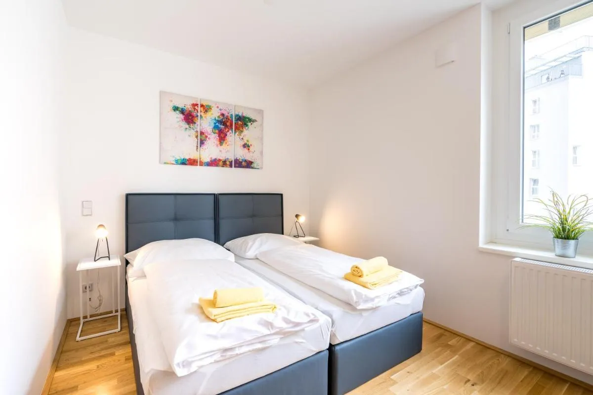FeelGood Apartments SmartLiving | contactless check-in - 3