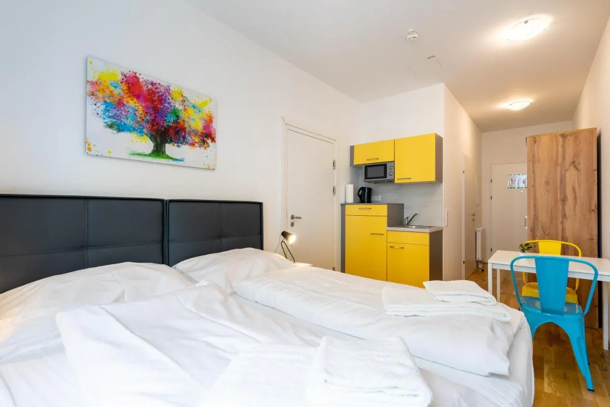 FeelGood Apartments SmartLiving | contactless check-in - 2