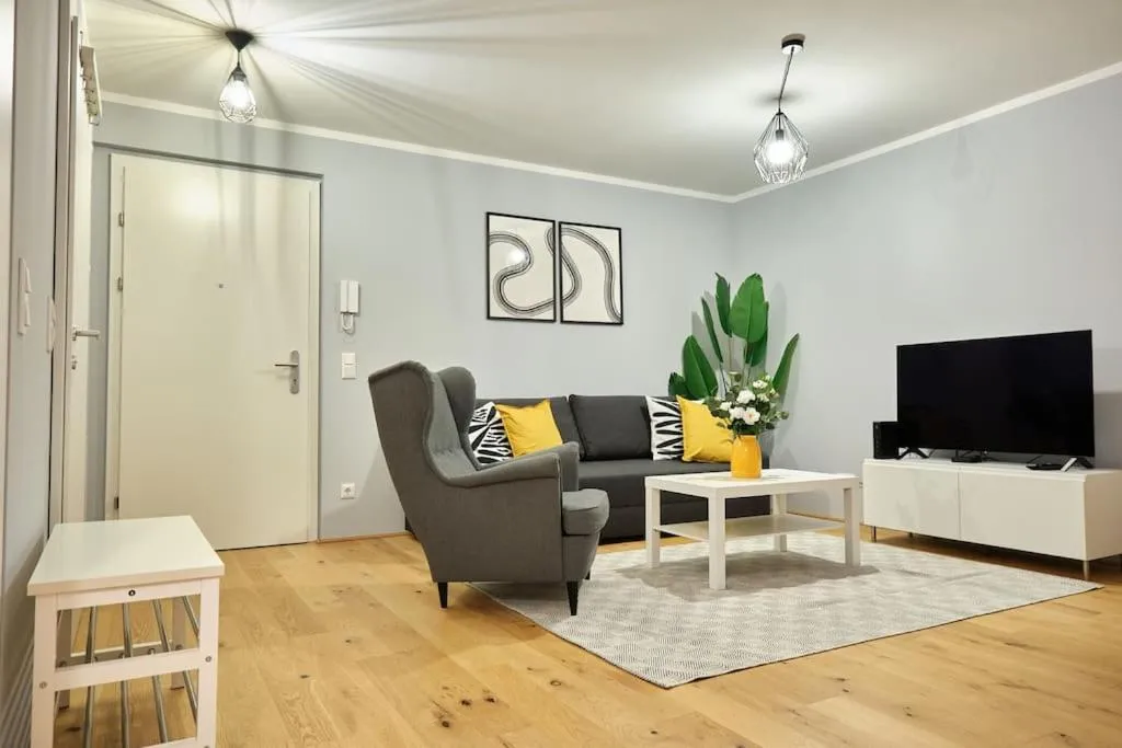Free Parking I Balcony I 5 min to Train Station - 2