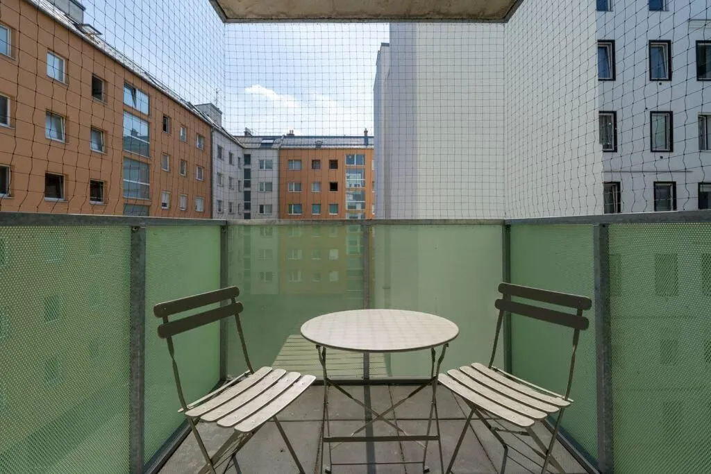 HM • 1BR with Balcony, Urban Style - 2
