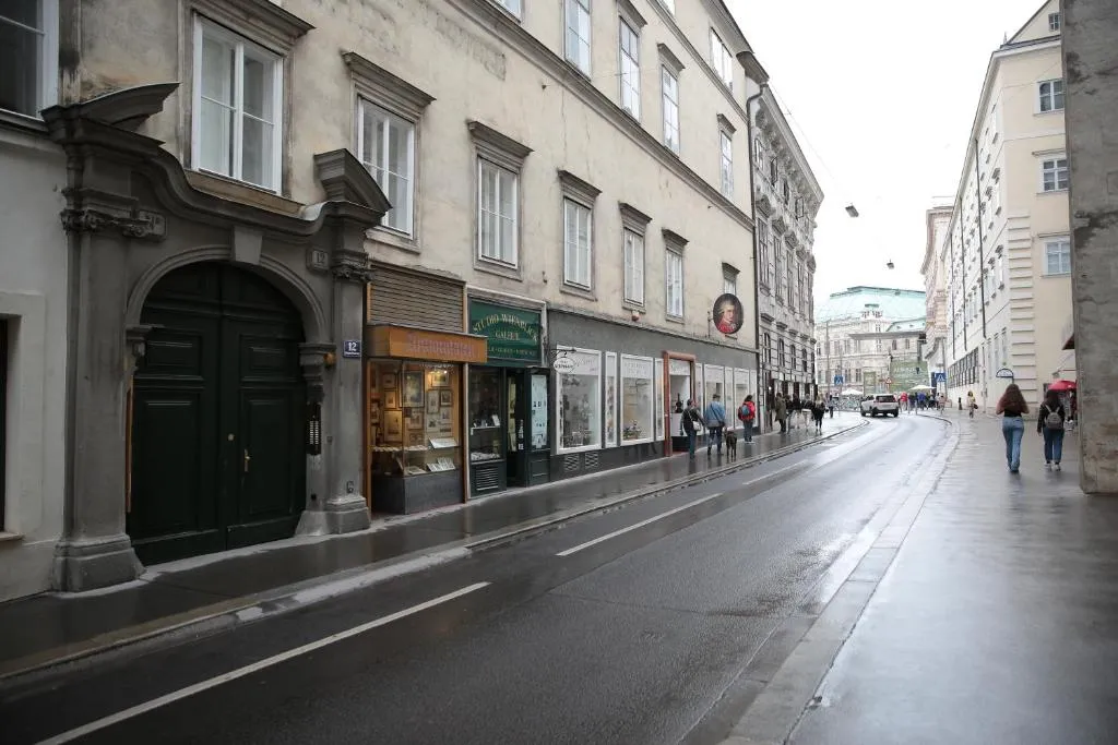 Heart of Vienna – City Apartment