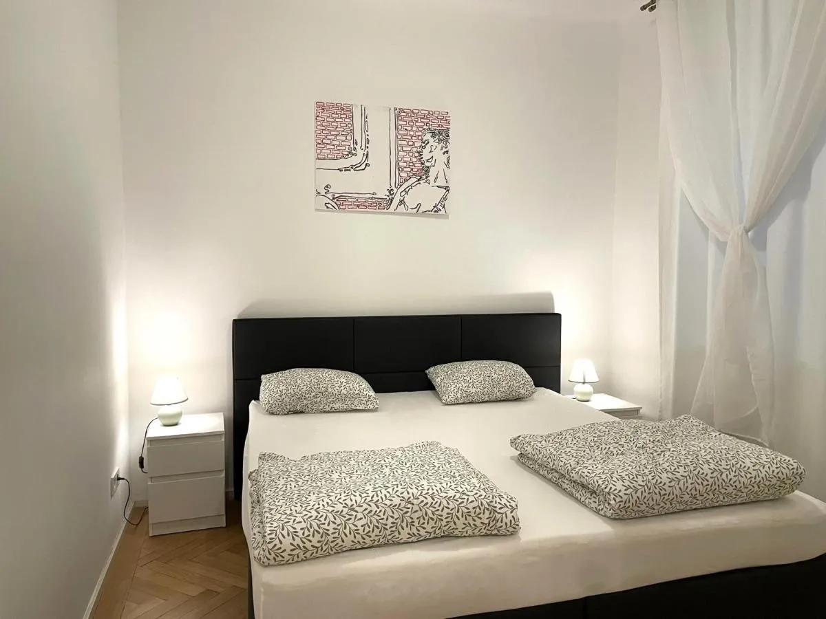 Home Sweet Home – Stephansdom - 2