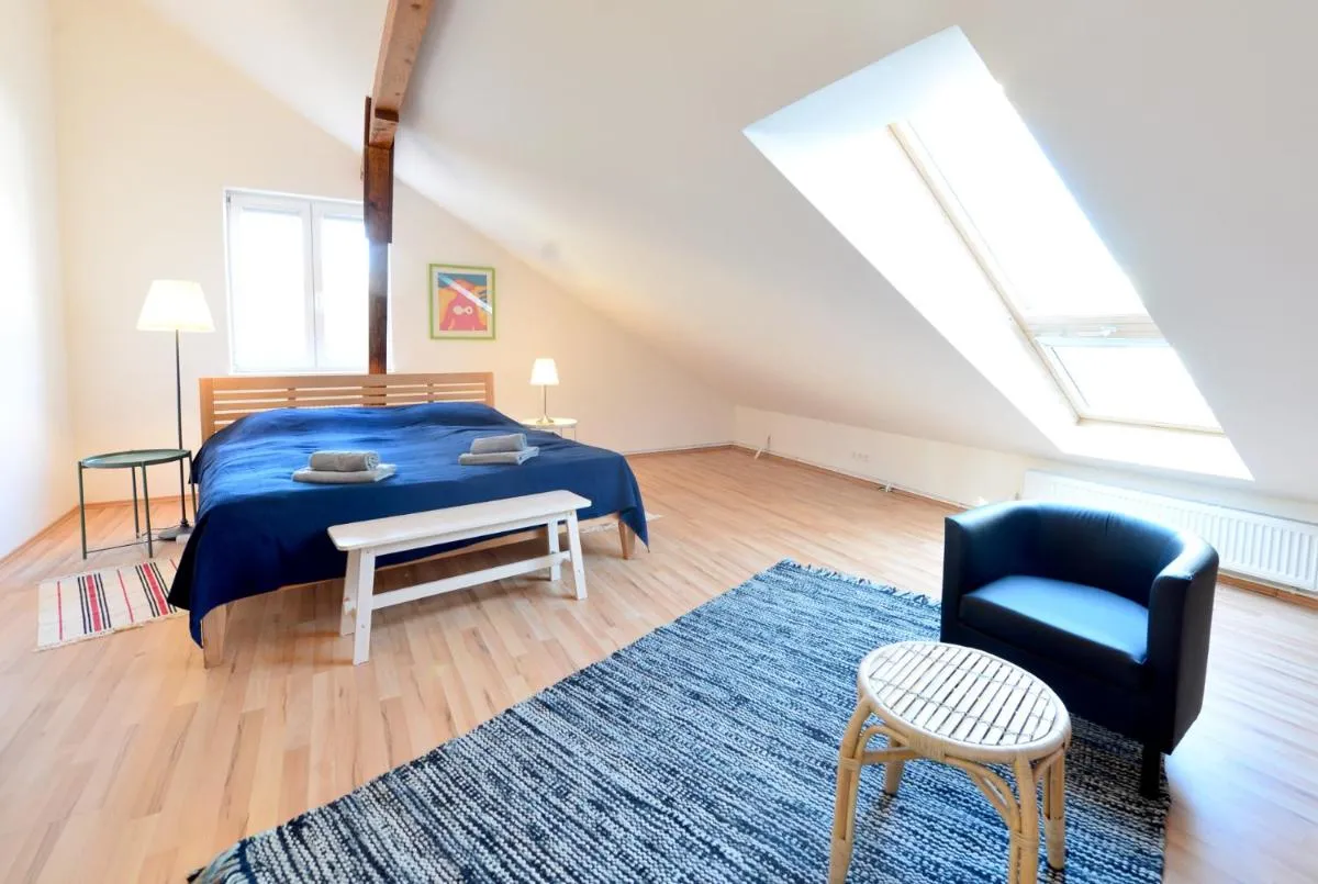 House With Courtyard & Parking Close To Stadtpark - 2
