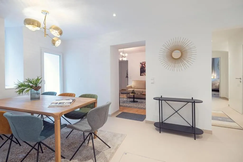 Ideal for Families & Mid-Term-Stays - 2