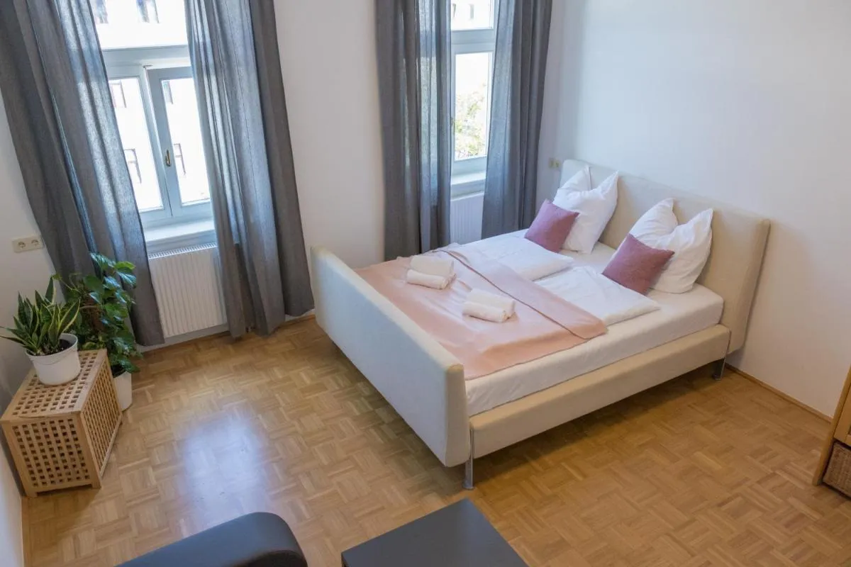 Kingsize Central Station Residence - 2