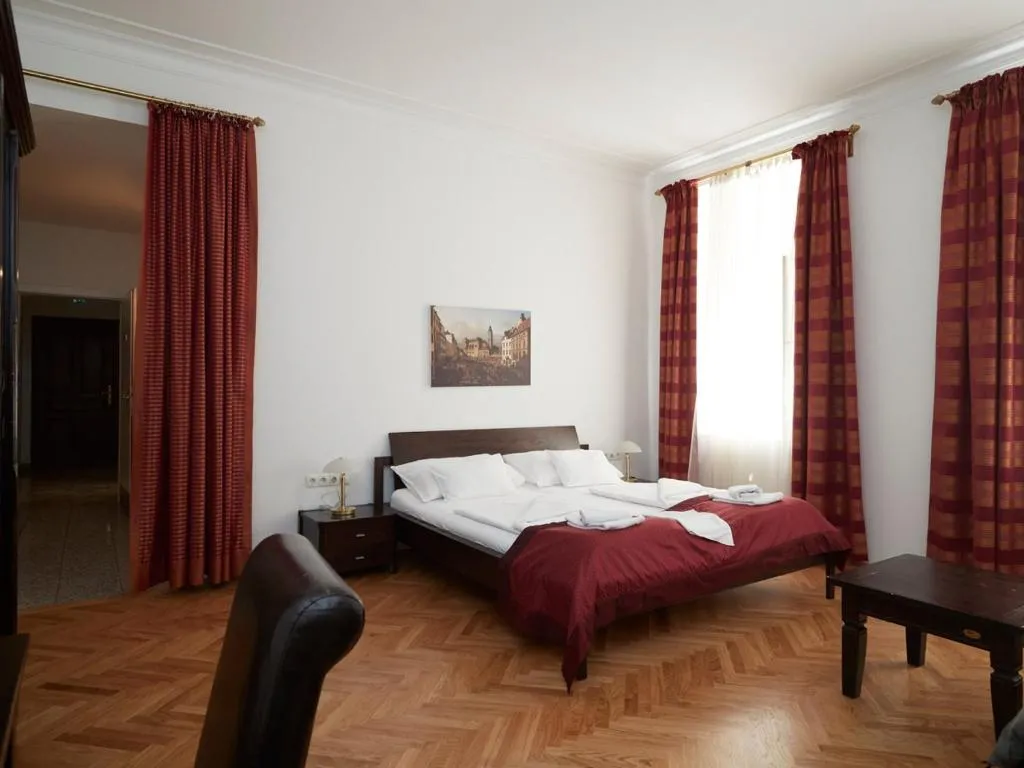 La Scala Apartments